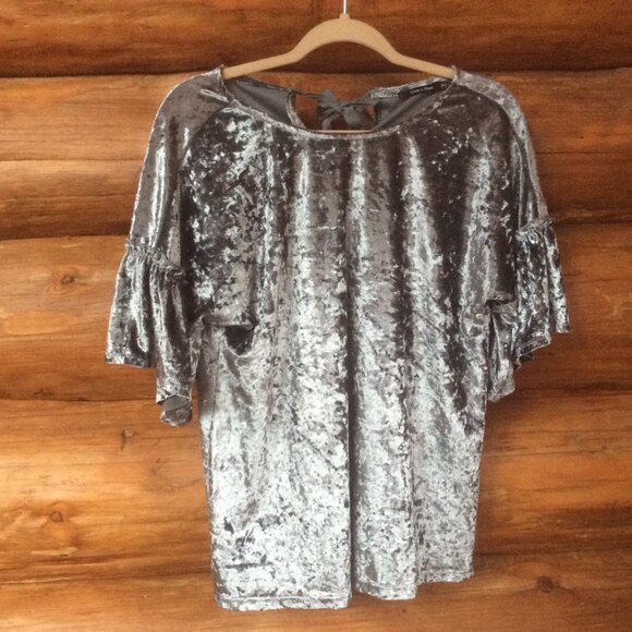 Doe & Rae Gray/Silver Whimsigoth Crushed Velvet Fairycore Bell Sleeve Top Small - Picture 1 of 5